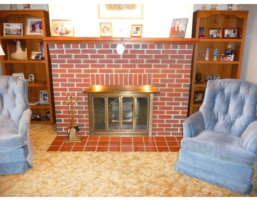 27 South Shore Road Webster, MA 01570 - Photo 7 of 26 Gallery Image 7