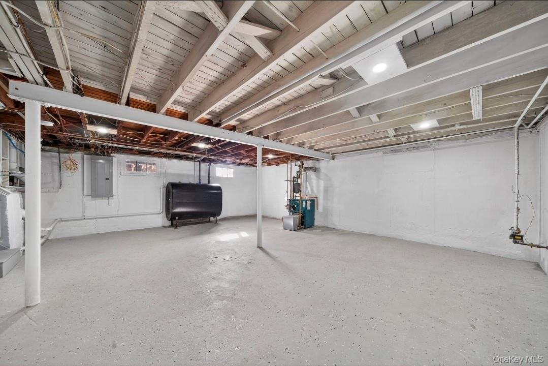 8 White Birch Lane Commack, NY 11725 - Photo 27 of 37