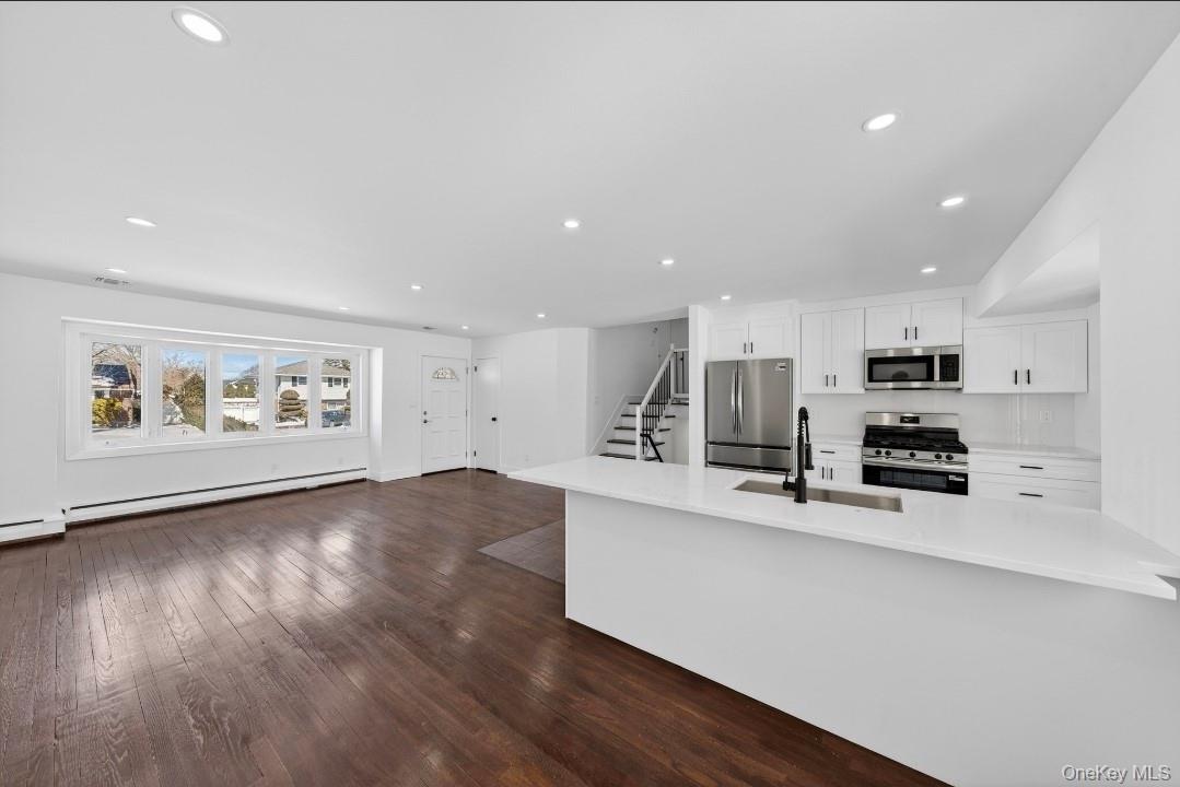 8 White Birch Lane Commack, NY 11725 - Photo 10 of 37