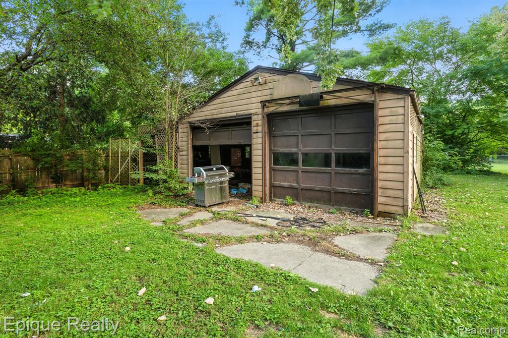 3480 Hazelton Avenue Rochester Hills, MI 48307 - Photo 15 of 20