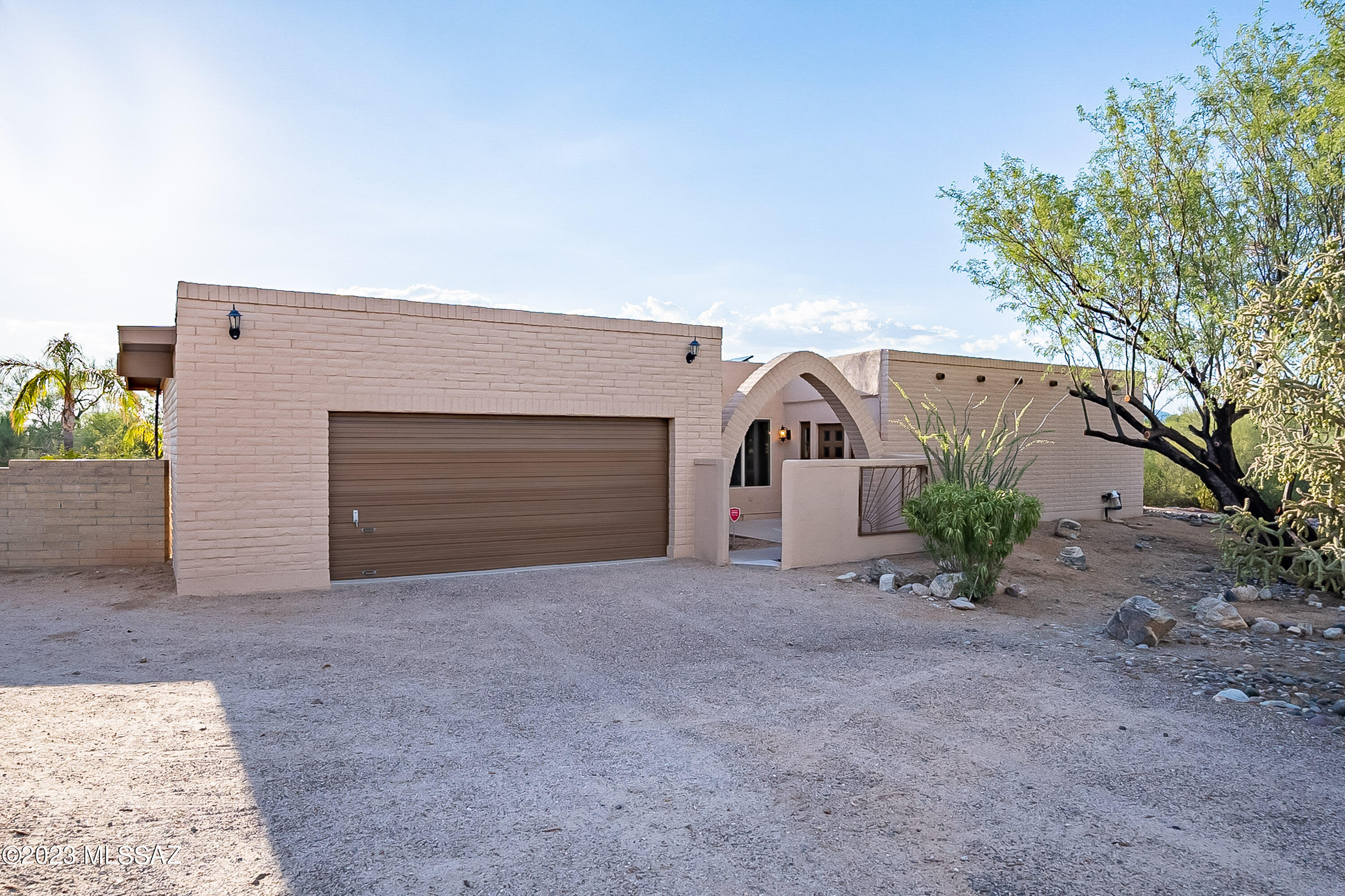 8363 North Wanda Road Tucson, AZ 85704 - Photo 5 of 43