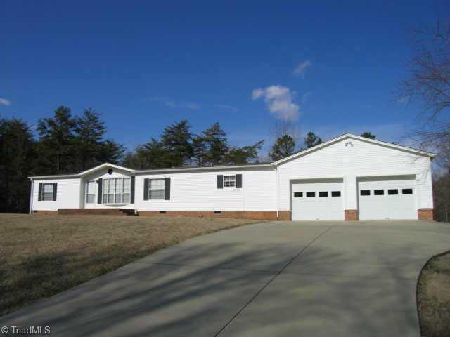 3507 Dodgetown Road Walnut Cove, NC 27052 - Photo 1 of 9 Exterior Front.