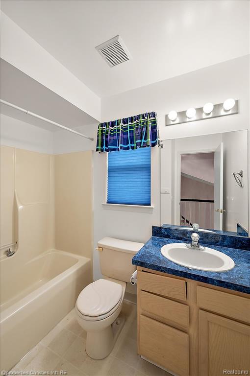 955 Rikki Ann Wixom, MI 48393 - Photo 46 of 54 Gallery Image 46