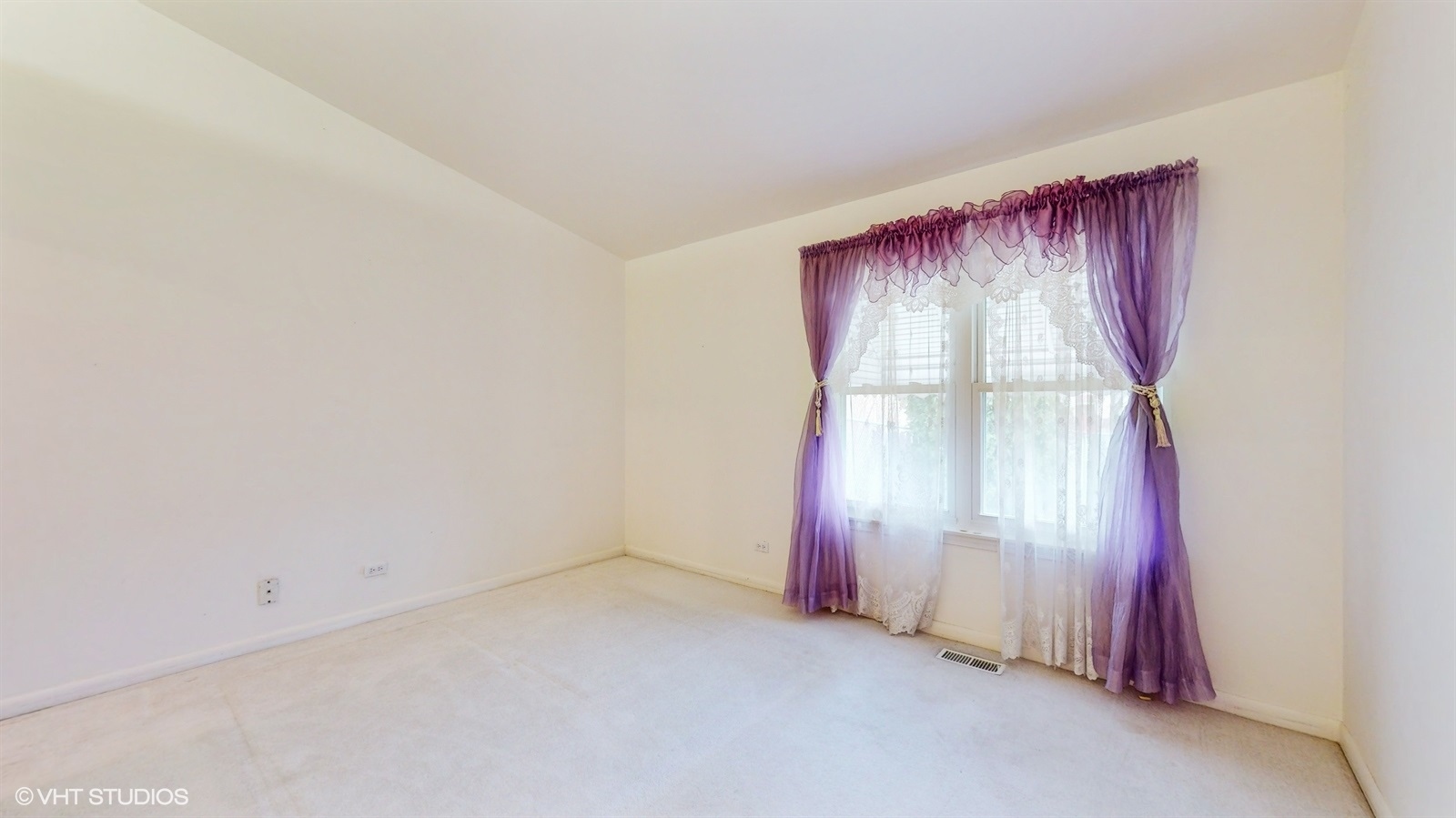 6 Sandhurst Road Mundelein, IL 60060 - Photo 13 of 21 Gallery Image 13