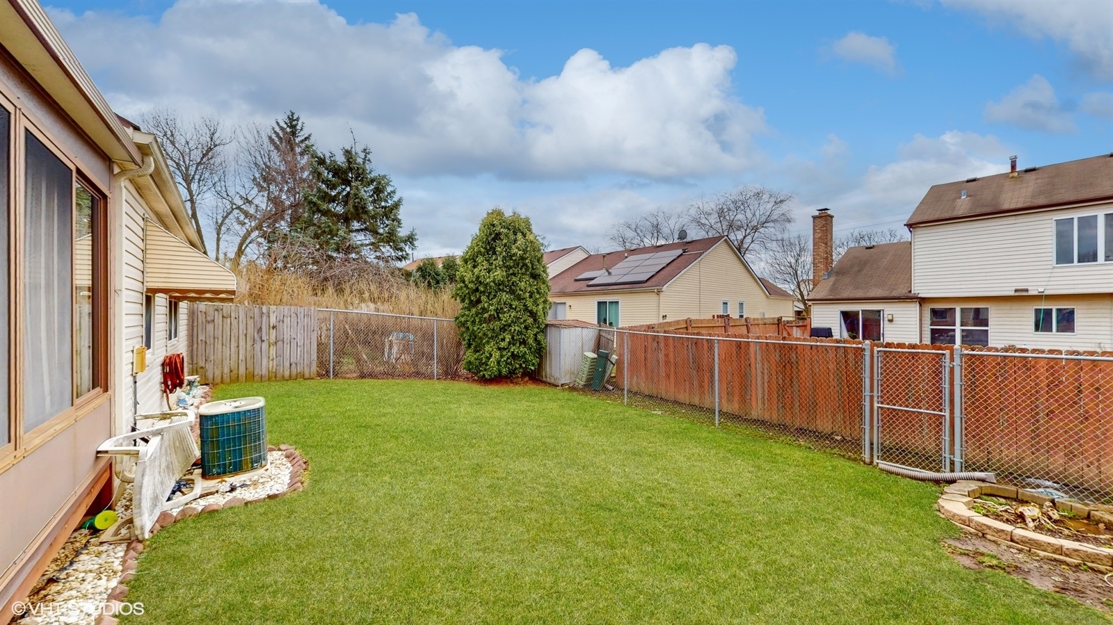 6 Sandhurst Road Mundelein, IL 60060 - Photo 19 of 21 Gallery Image 19