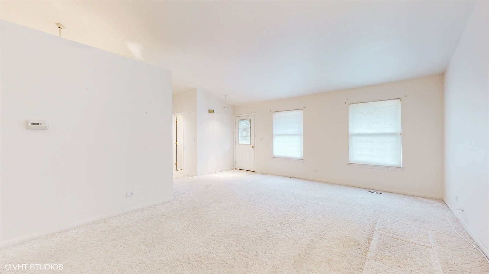 6 Sandhurst Road Mundelein, IL 60060 - Photo 3 of 21 Gallery Image 3
