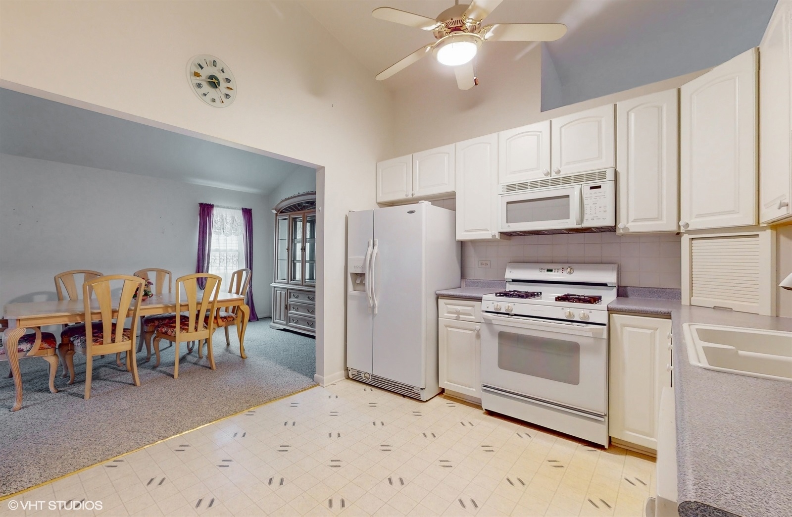 6 Sandhurst Road Mundelein, IL 60060 - Photo 7 of 21 Gallery Image 7