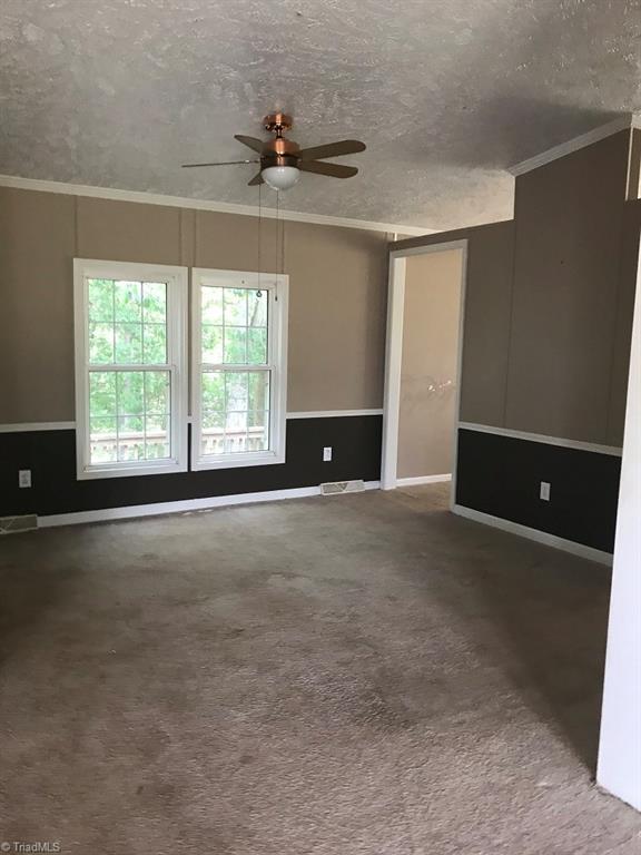 415 Spring Road Reidsville, NC 27320 - Photo 3 of 8 dining room