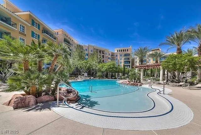 $2,600 | 30 Strada Di Villaggio, Unit 118, Henderson, NV 89011