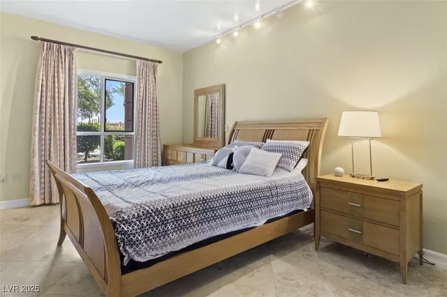 $2,600 | 30 Strada Di Villaggio, Unit 118, Henderson, NV 89011