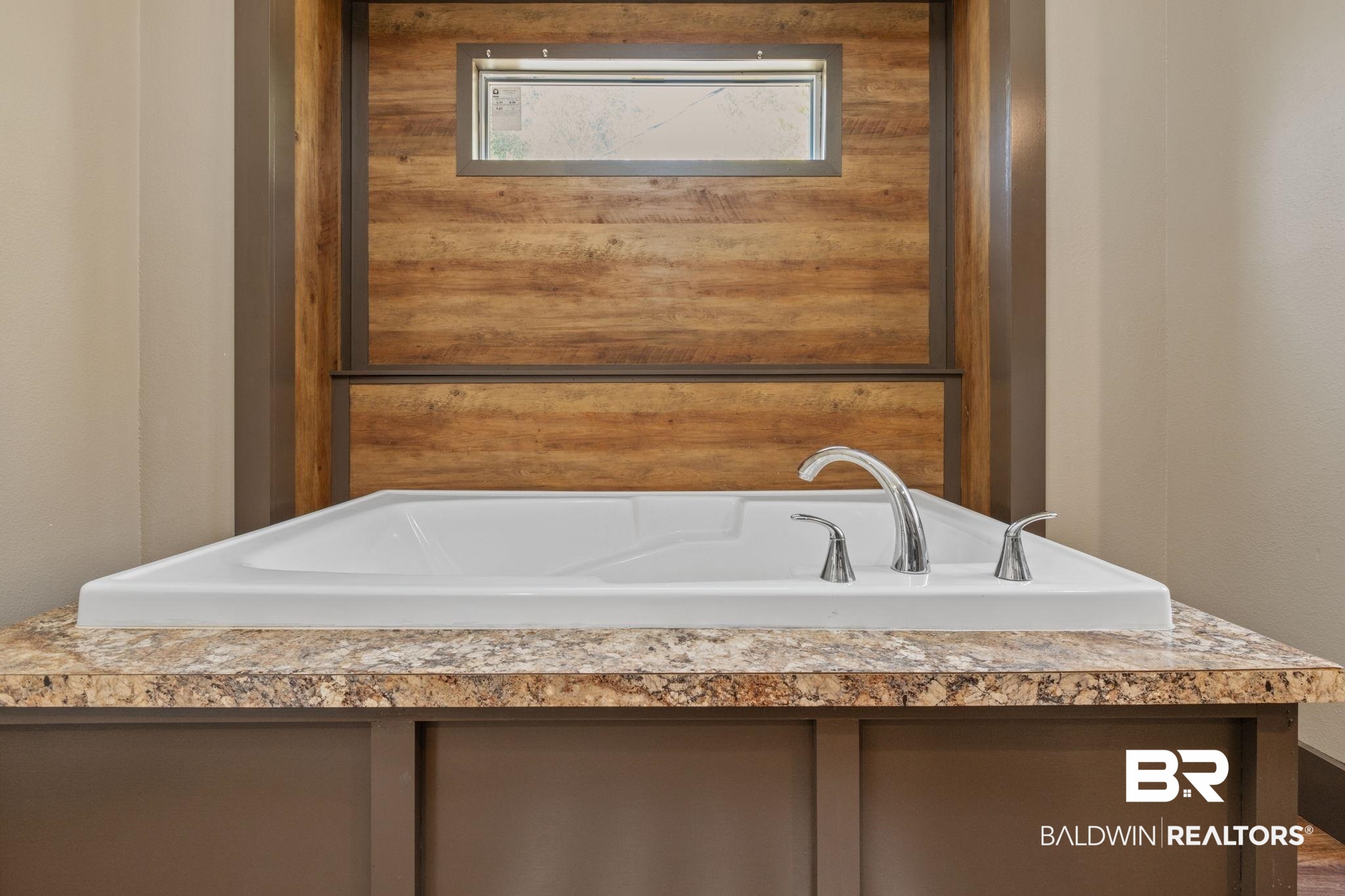 15080 Starlight Avenue Wilmer, AL 36587 - Photo 18 of 29 View of bathroom