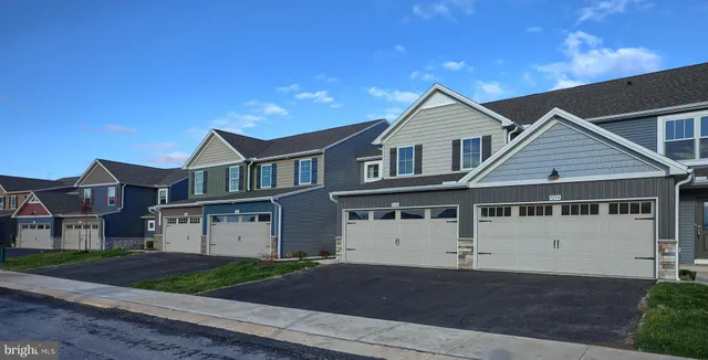 $368,175 | 7250 White Oak Boulevard, Harrisburg, PA 17112