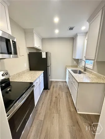 $1,700 | 1813 East 39th Street, Savannah, GA 31404