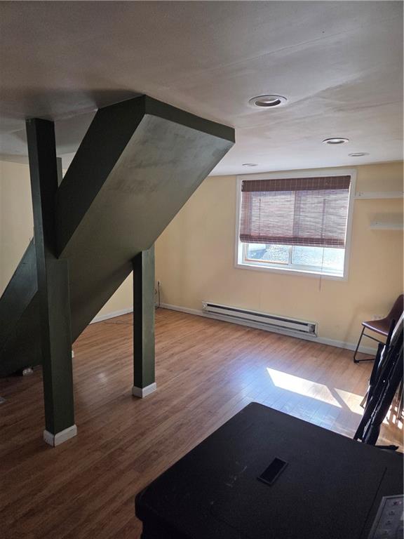 258 Spring Run Road Crescent, PA 15046 - Photo 17 of 48 a view of a livingroom with wooden floor