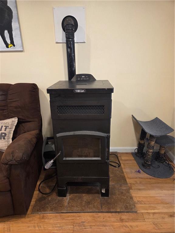 258 Spring Run Road Crescent, PA 15046 - Photo 19 of 48 a living room with furniture