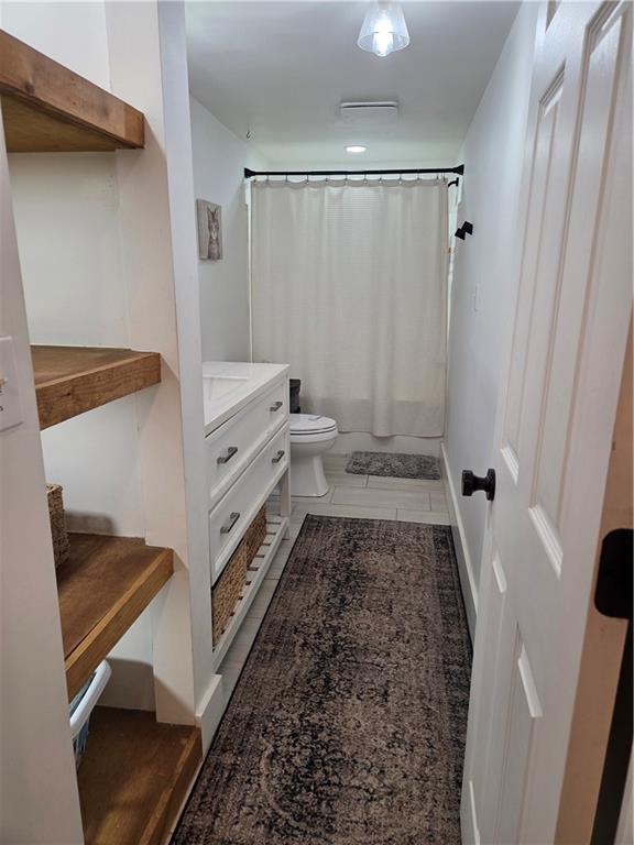 258 Spring Run Road Crescent, PA 15046 - Photo 22 of 48 a bathroom with a bathtub and a shower