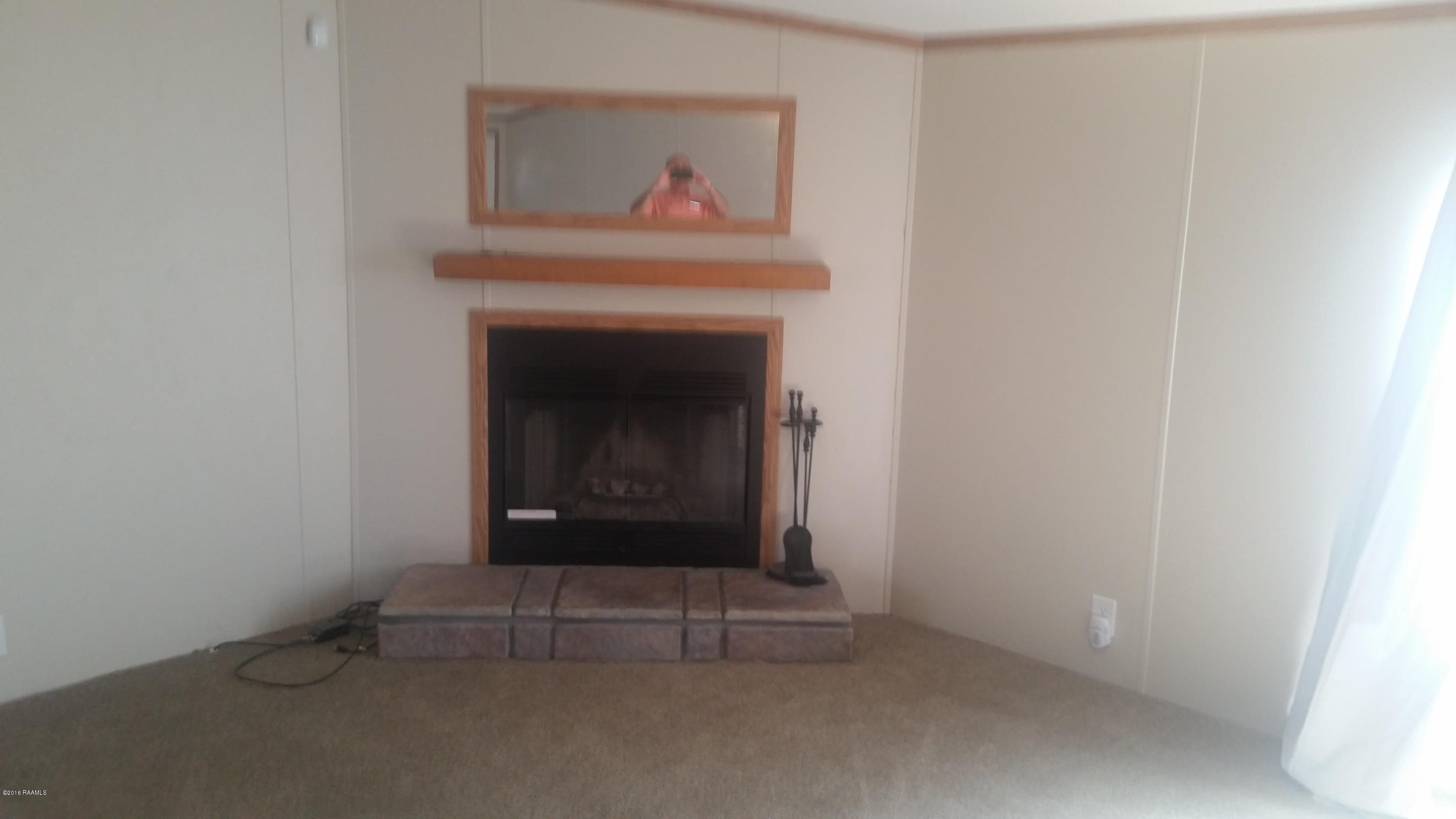 8686 Lawrence Road Abbeville, LA 70510 - Photo 14 of 28 Gallery Image 14