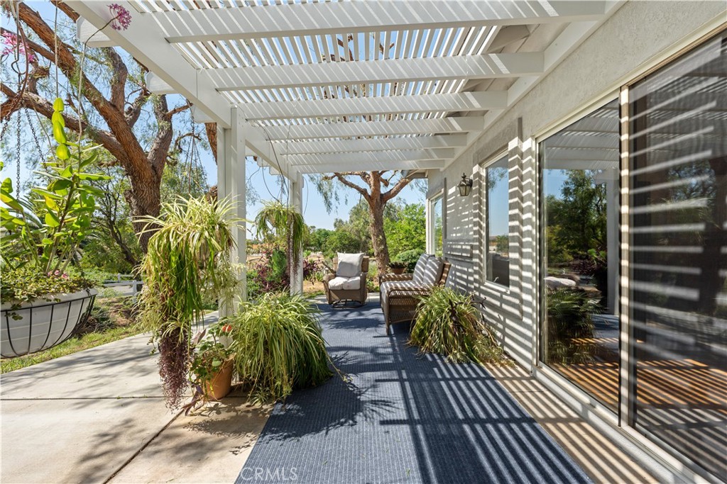 14282 Rock Place Riverside, CA 92503 - Photo 31 of 40