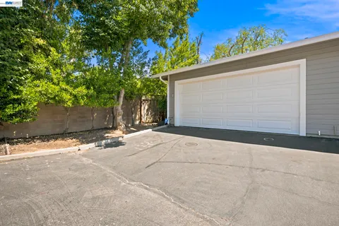 $848,000 | 3747 Vineyard Avenue, Pleasanton, CA 94566