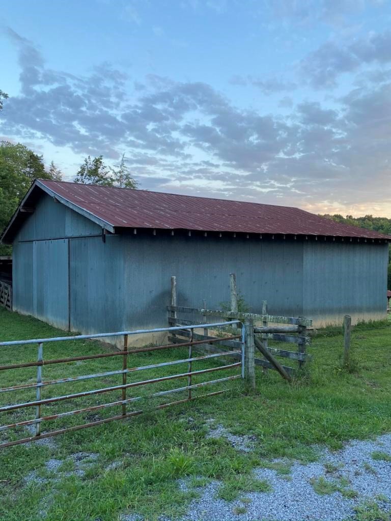 182 County Road 65 Riceville, TN 37370 - Photo 17 of 37 Gallery Image 17