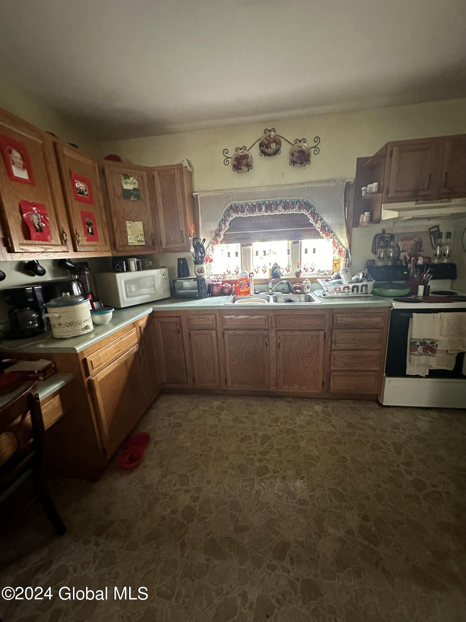 130 Spring Street Gloversville, NY 12078 - Photo 43 of 72 IMG_9680