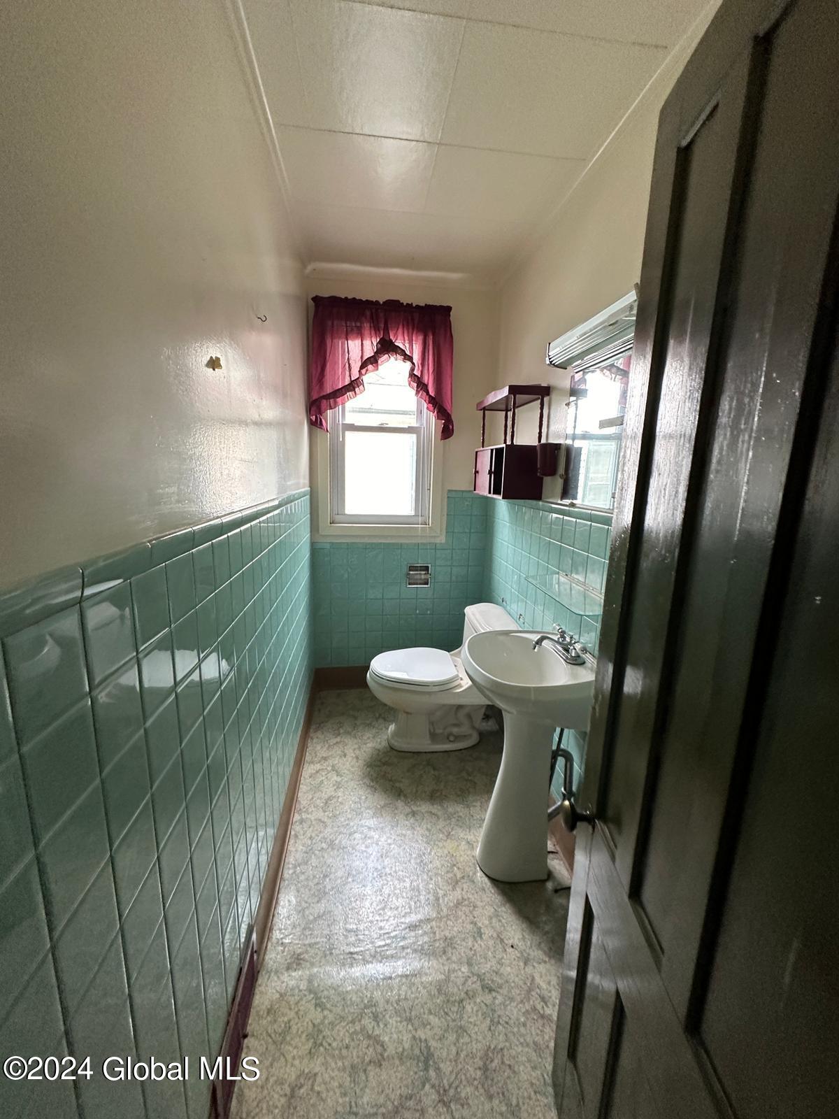 130 Spring Street Gloversville, NY 12078 - Photo 6 of 72 PHOTO-2024-06-07-10-18-35 7