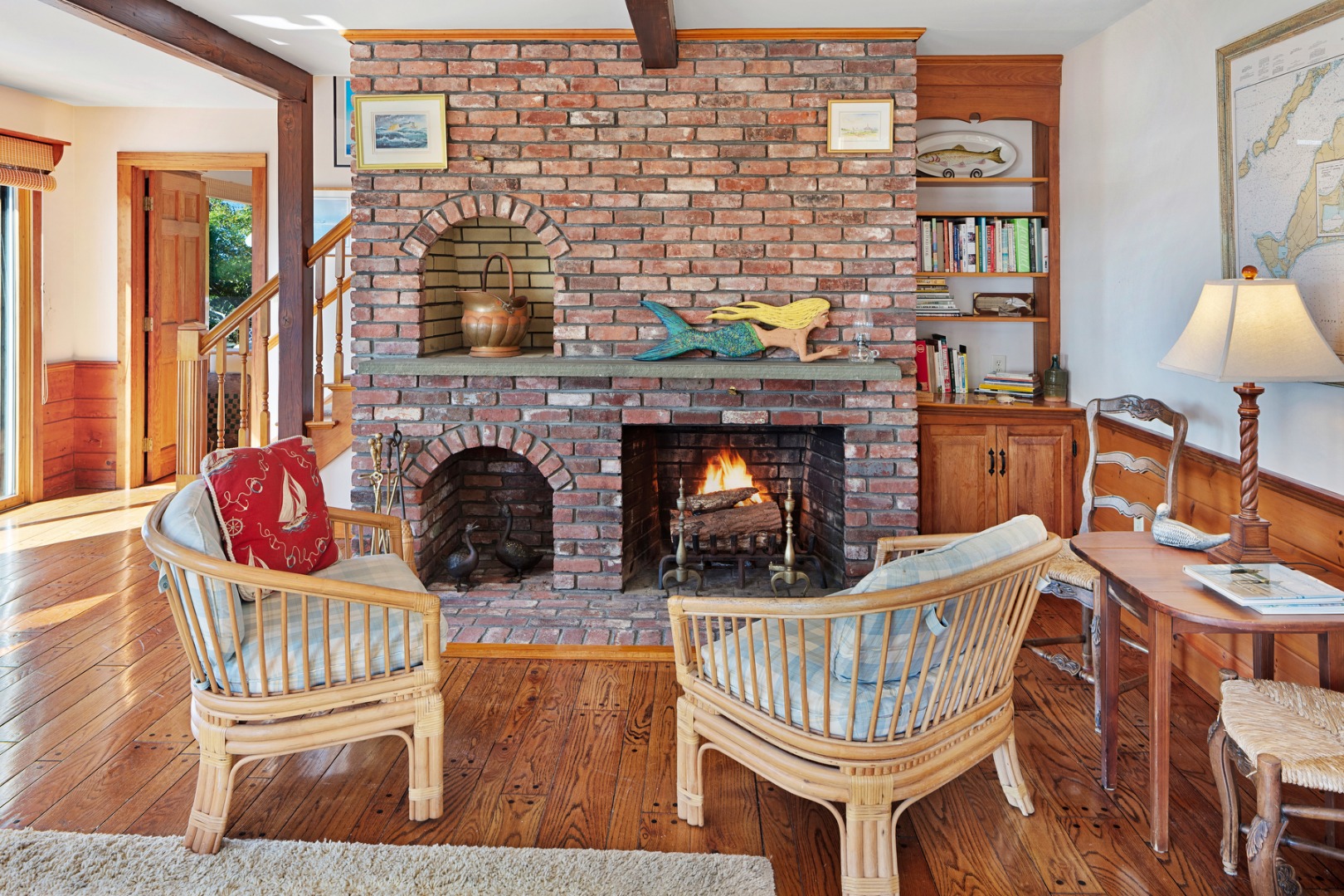 24 Litchfield Road Edgartown, MA 02539 - Photo 11 of 18 a view of a livingroom with furniture window and wooden floor