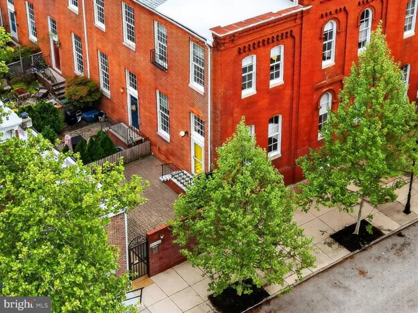 $325,000 | 823 South Sharp Street, Baltimore, MD 21230