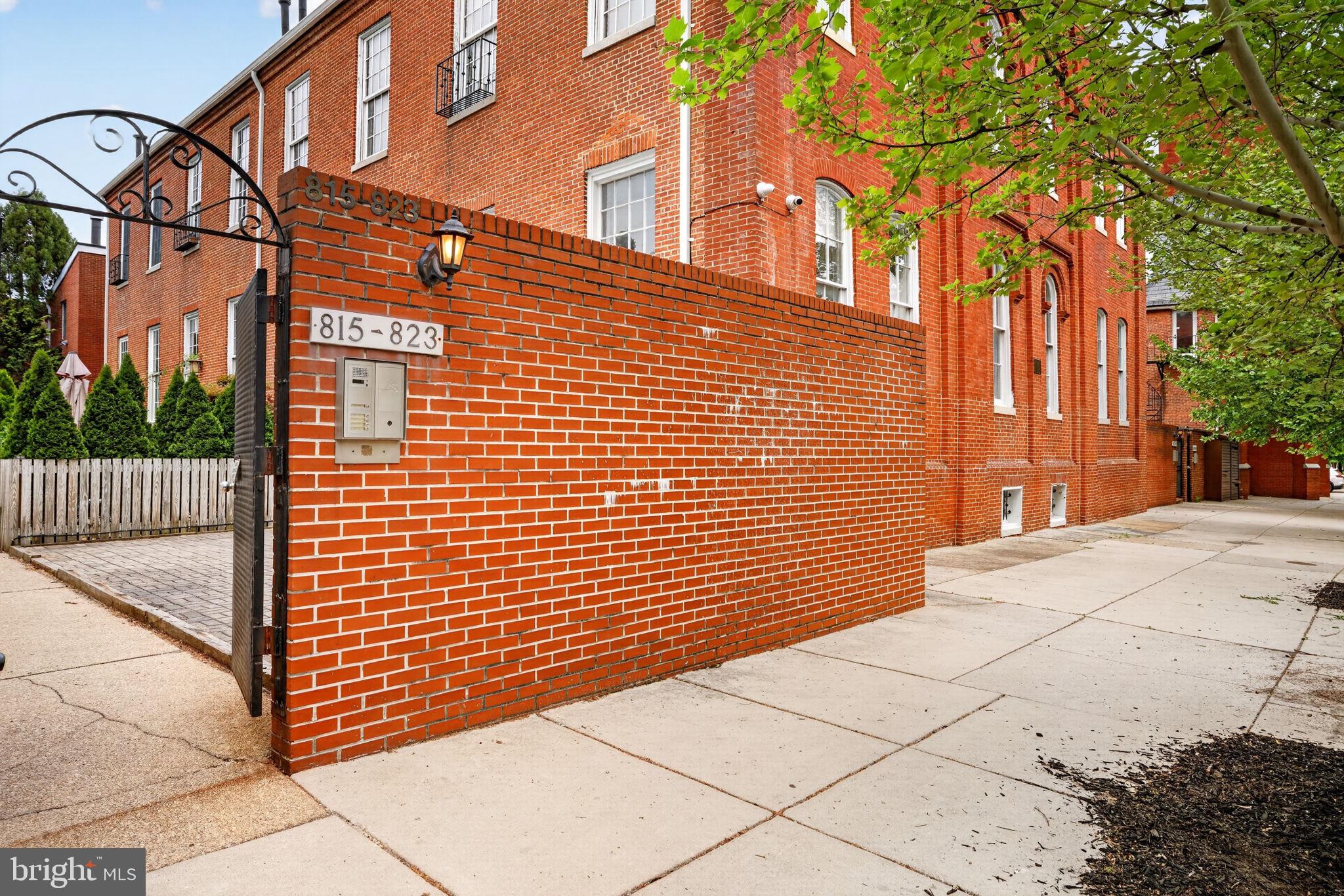 823 South Sharp Street Baltimore, MD 21230 - Photo 2 of 44