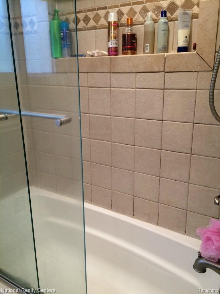 2130 Benstein Road Walled Lake, MI 48390 - Photo 7 of 18 2015-07-01 13.04