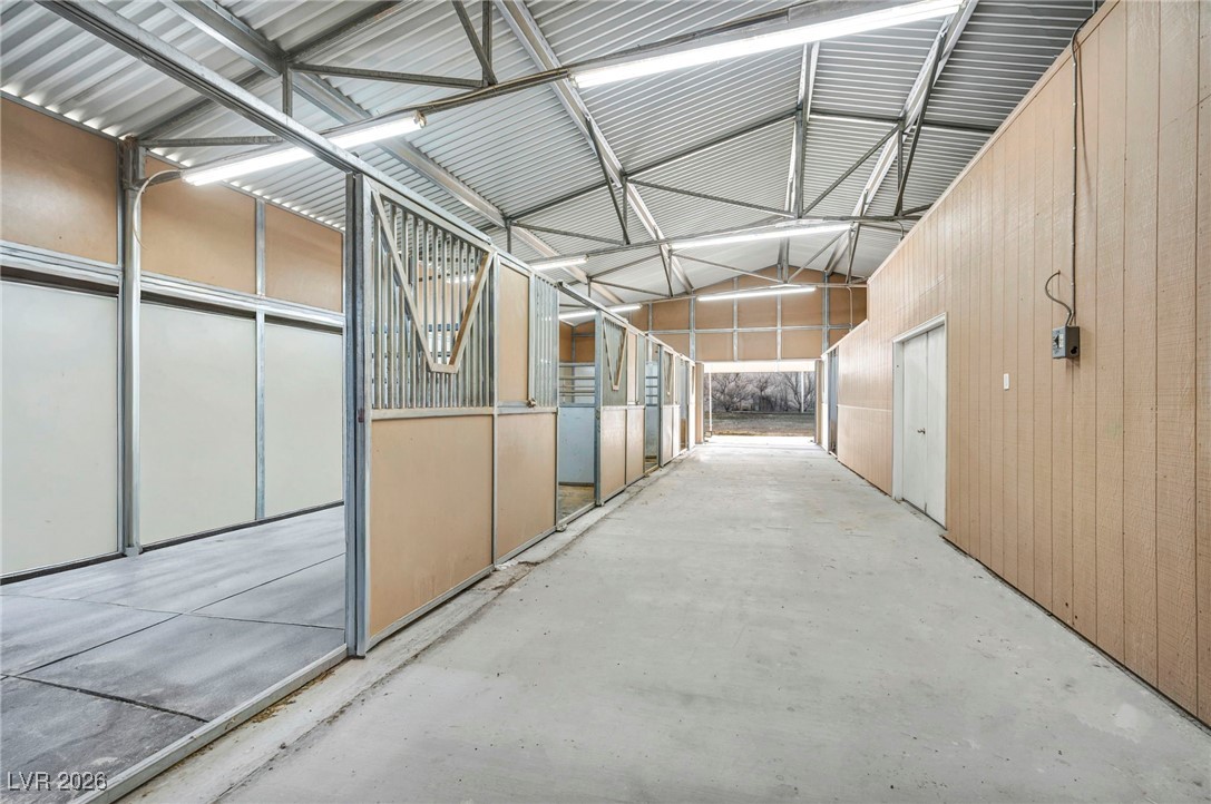 12652 Kyle Canyon Road Las Vegas, NV 89166 - Photo 34 of 50 pull through easy for hay