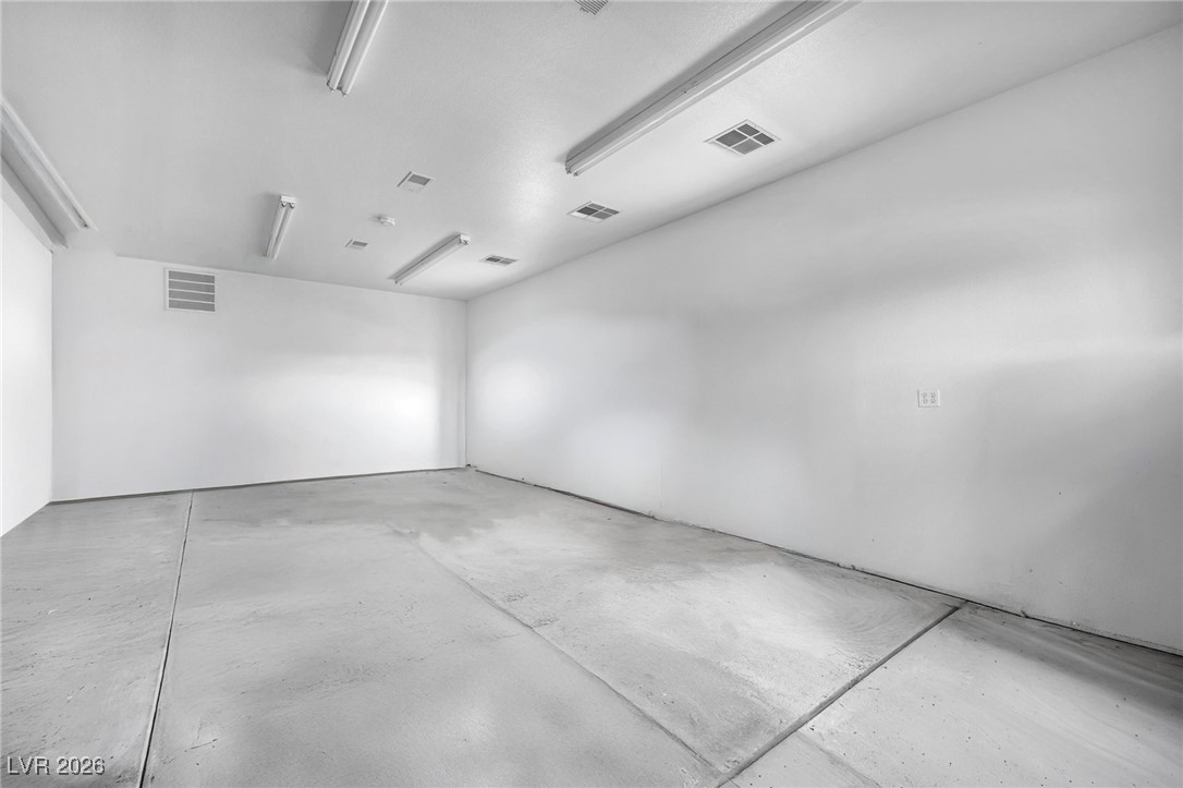 12652 Kyle Canyon Road Las Vegas, NV 89166 - Photo 37 of 50 workshop