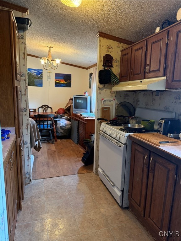 8935 Eddy Road Sullivan, NY 13032 - Photo 9 of 48 Galley kitchen