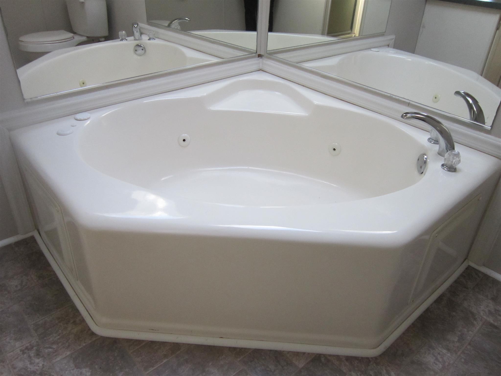 7919 East Plunders Creek Road Dickson, TN 37055 - Photo 17 of 21 large tub in master bath