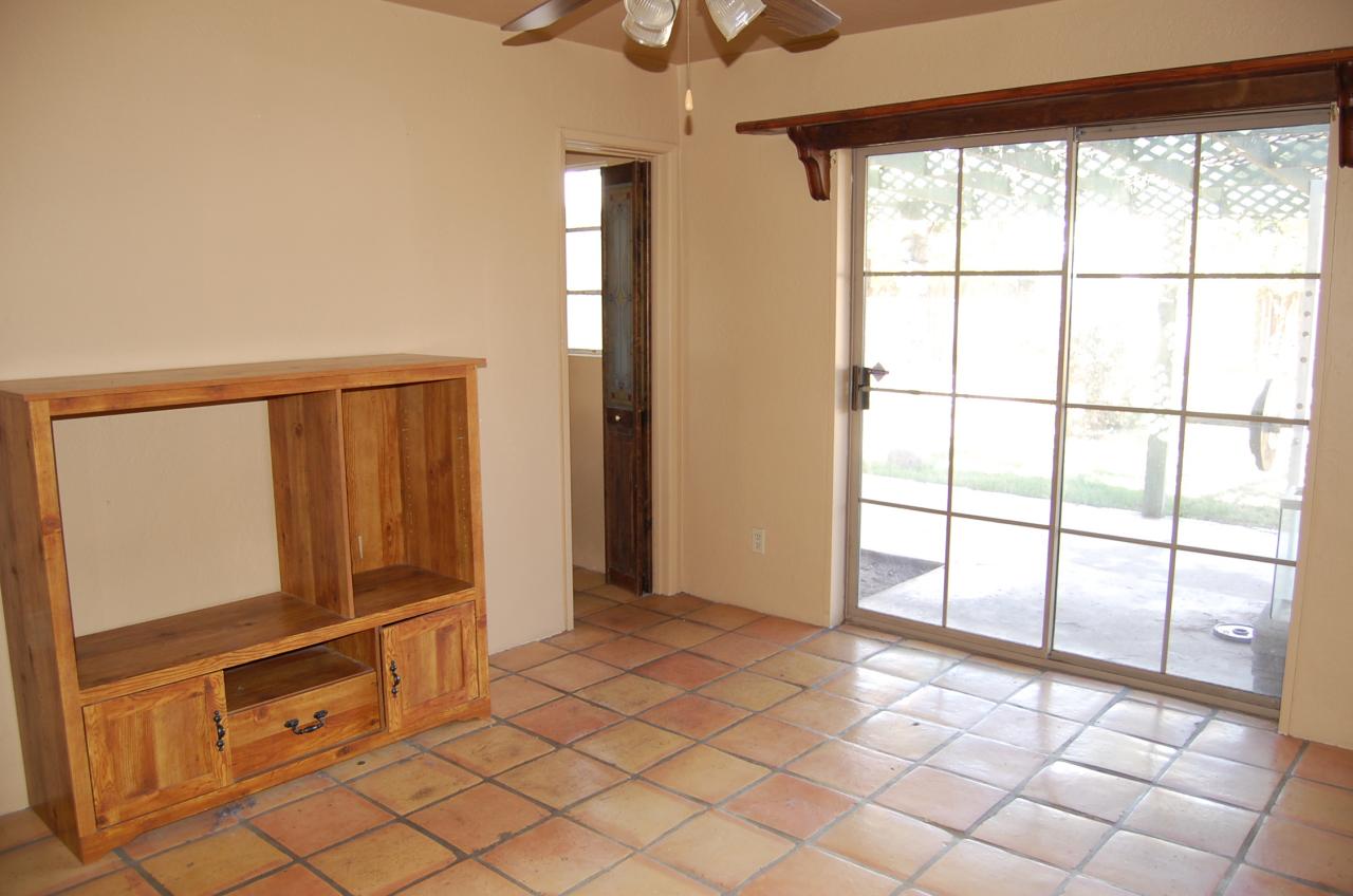3514 West Lamar Road Phoenix, AZ 85017 - Photo 3 of 7 Family/Dinning Room