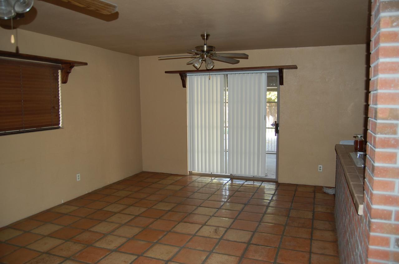 3514 West Lamar Road Phoenix, AZ 85017 - Photo 4 of 7 Family/Dinning-2