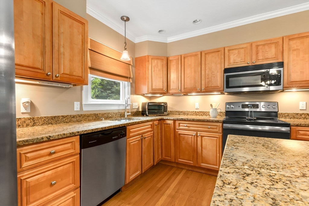 135 Linebrook Road Ipswich, MA 01938 - Photo 4 of 42 Gallery Image 4