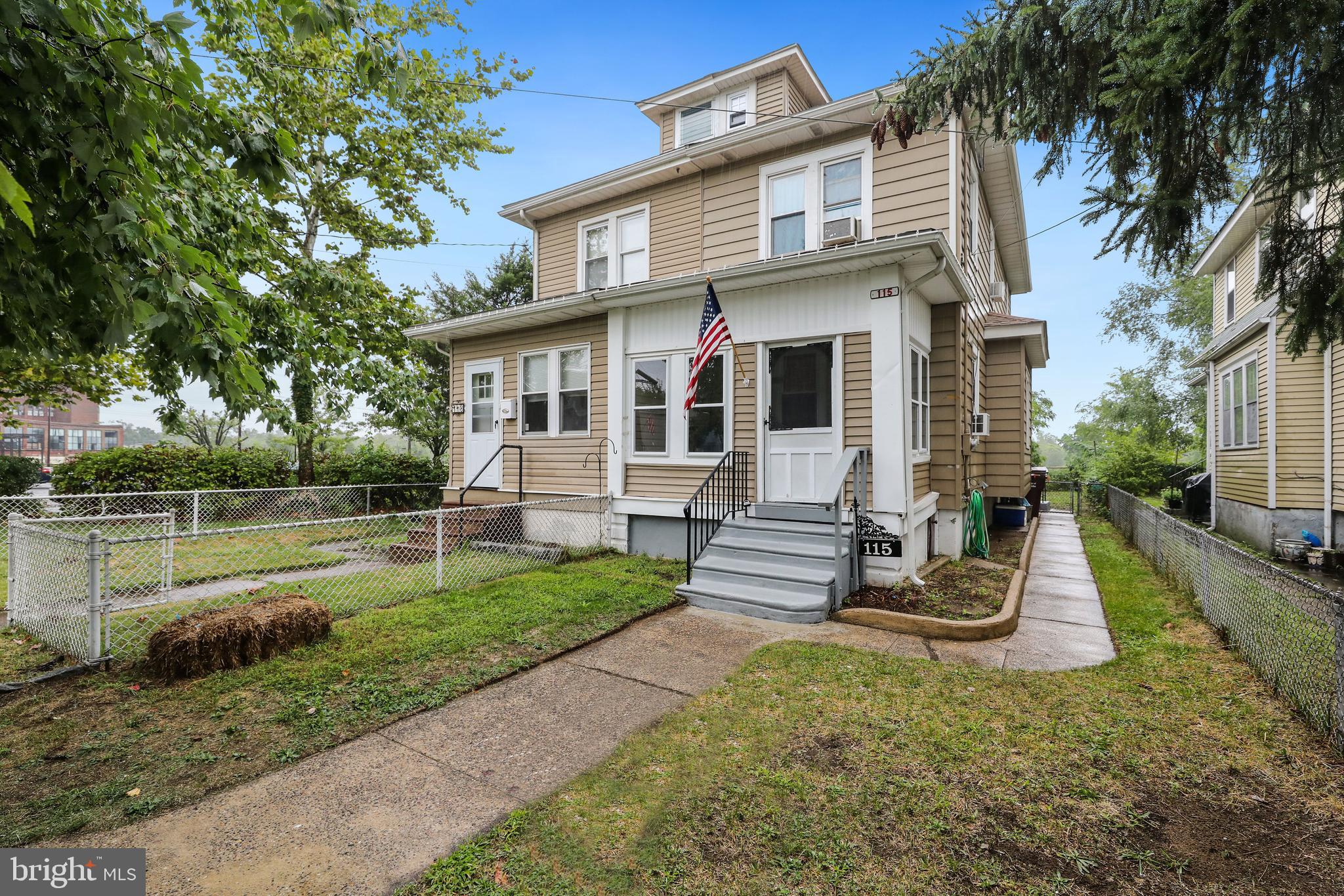 115 Kossuth Street Riverside, NJ 08075 - Photo 1 of 31