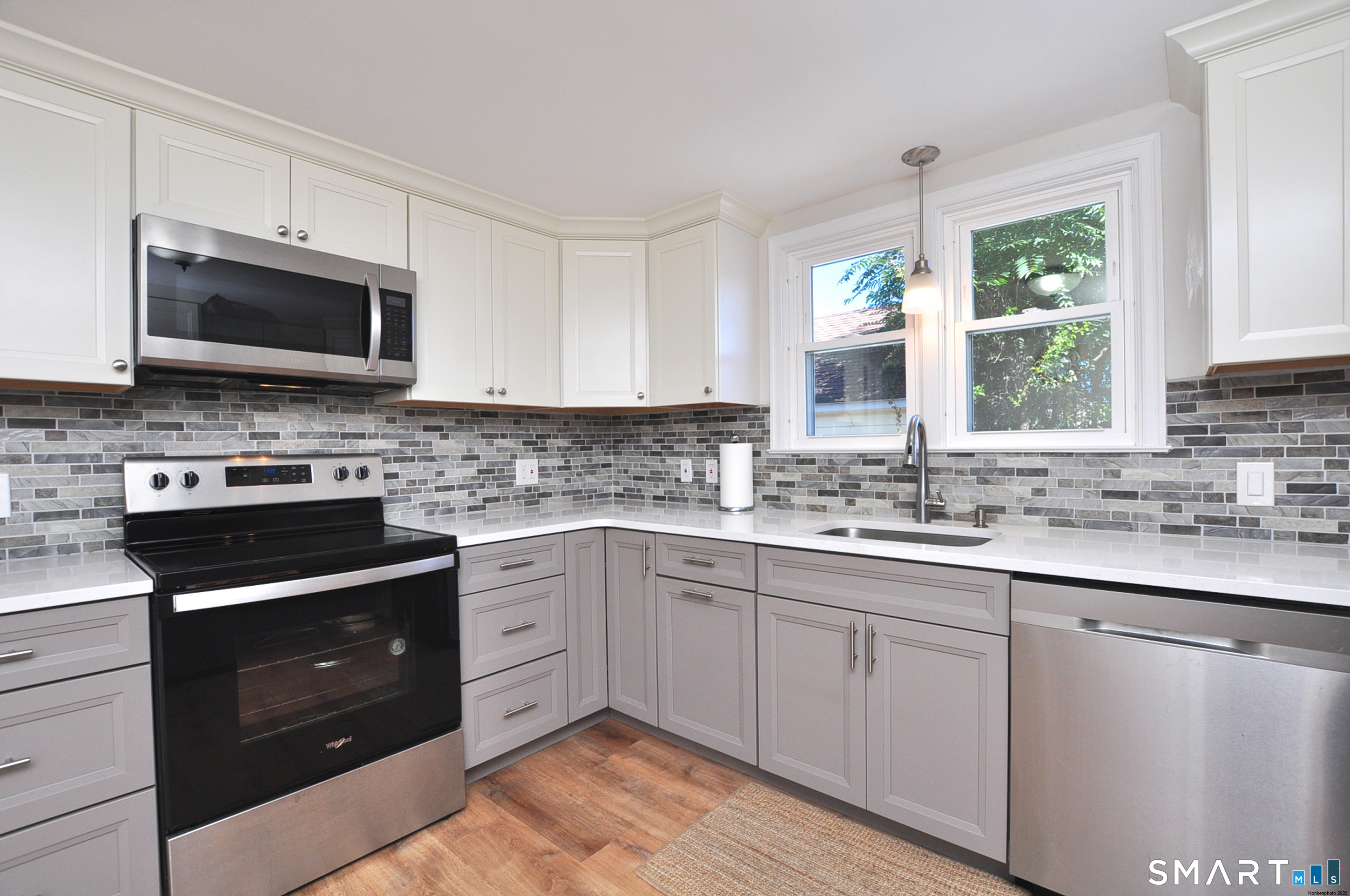 19 Fennbrook Road West Hartford, CT 06119 - Photo 13 of 31 Gallery Image 13