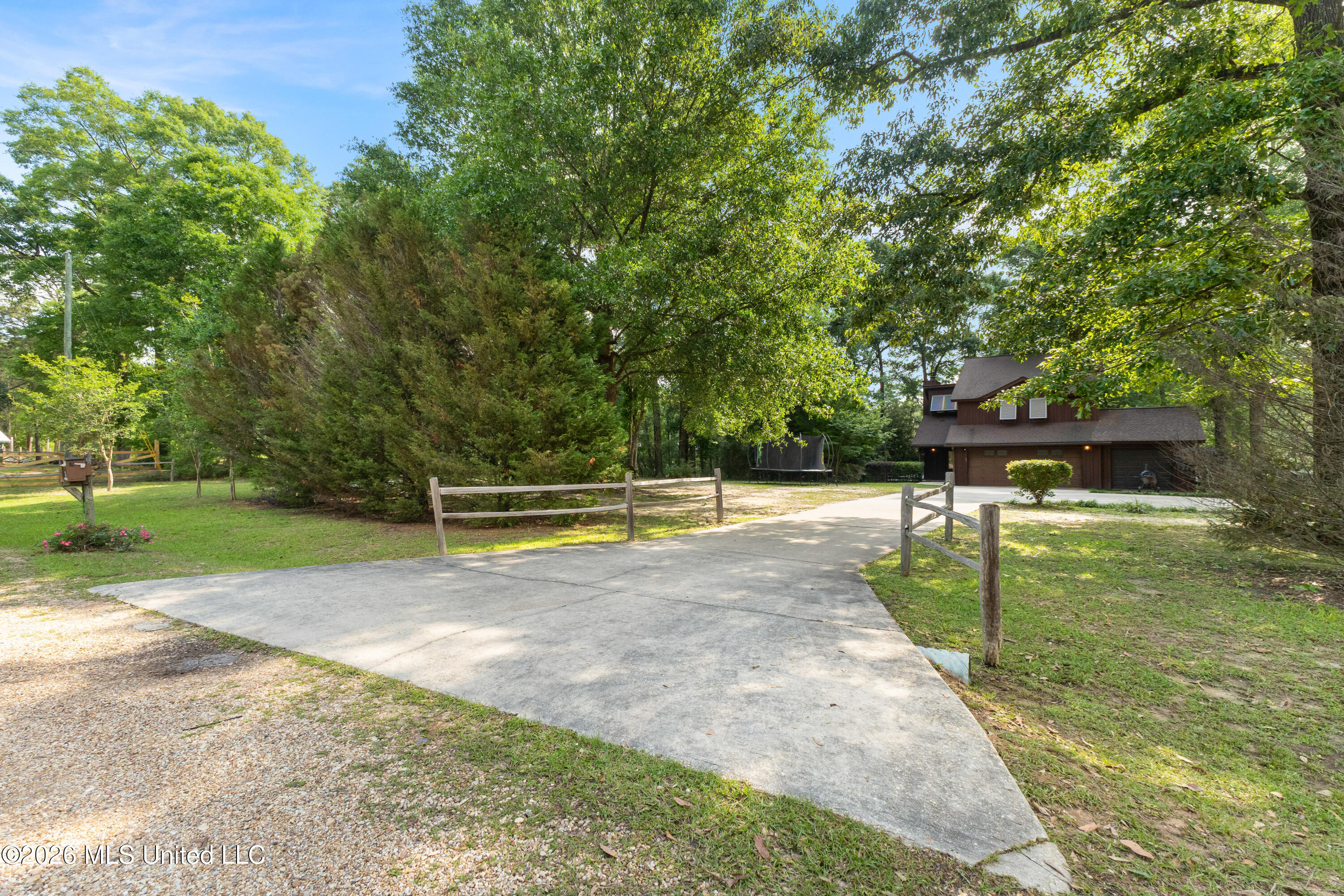23 Scenic Point Lumberton, MS 39455 - Photo 2 of 56 23_Scenic_Point-2