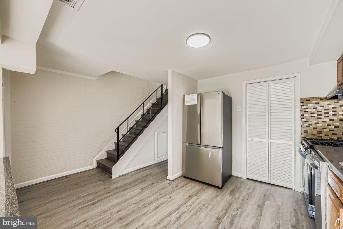 2725 Yarnall Road Baltimore, MD 21227 - Photo 11 of 21 Kitchen 2