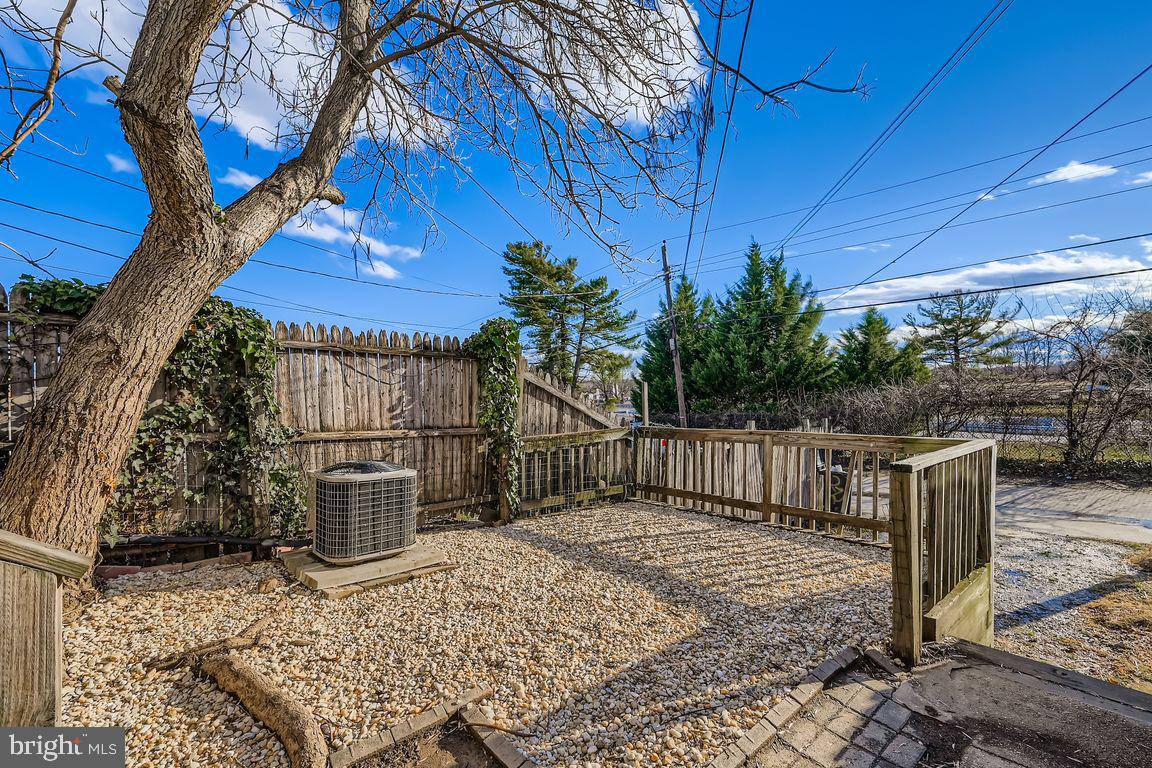 2725 Yarnall Road Baltimore, MD 21227 - Photo 20 of 21 Great space for entertaining