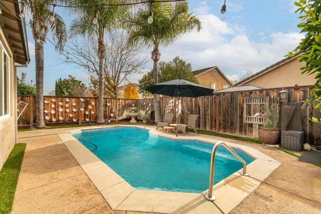 $799,000 | 408 Griffin Way, Winters, CA 95694