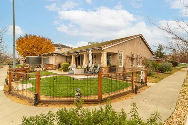 $799,000 | 408 Griffin Way, Winters, CA 95694