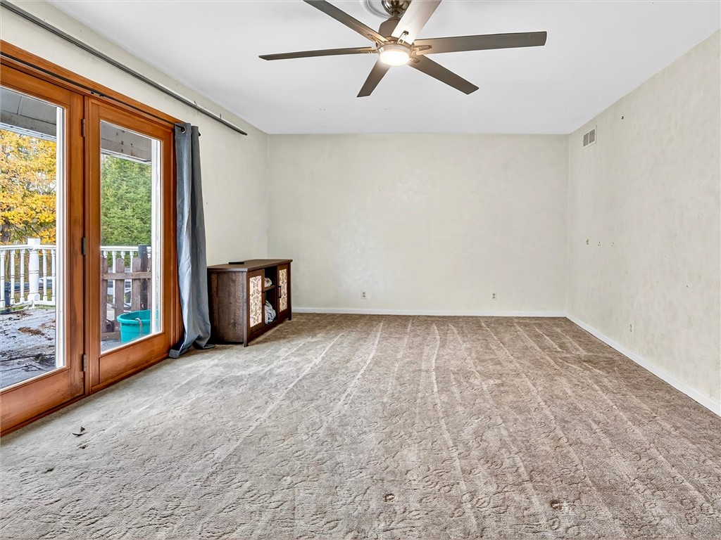 1855 North Union Street Parma, NY 14559 - Photo 22 of 49 Primary suite with doors to balcony
