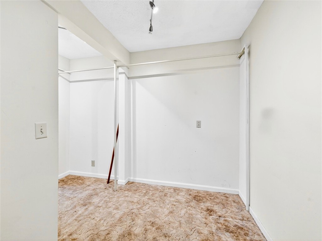 1855 North Union Street Parma, NY 14559 - Photo 39 of 49 First floor in-law suite walk in closet