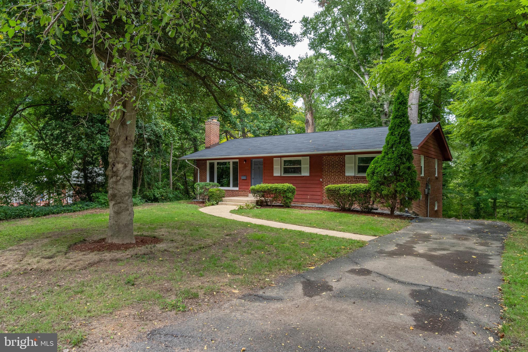 7010 Raleigh Road Annandale, VA 22003 - Photo 3 of 69