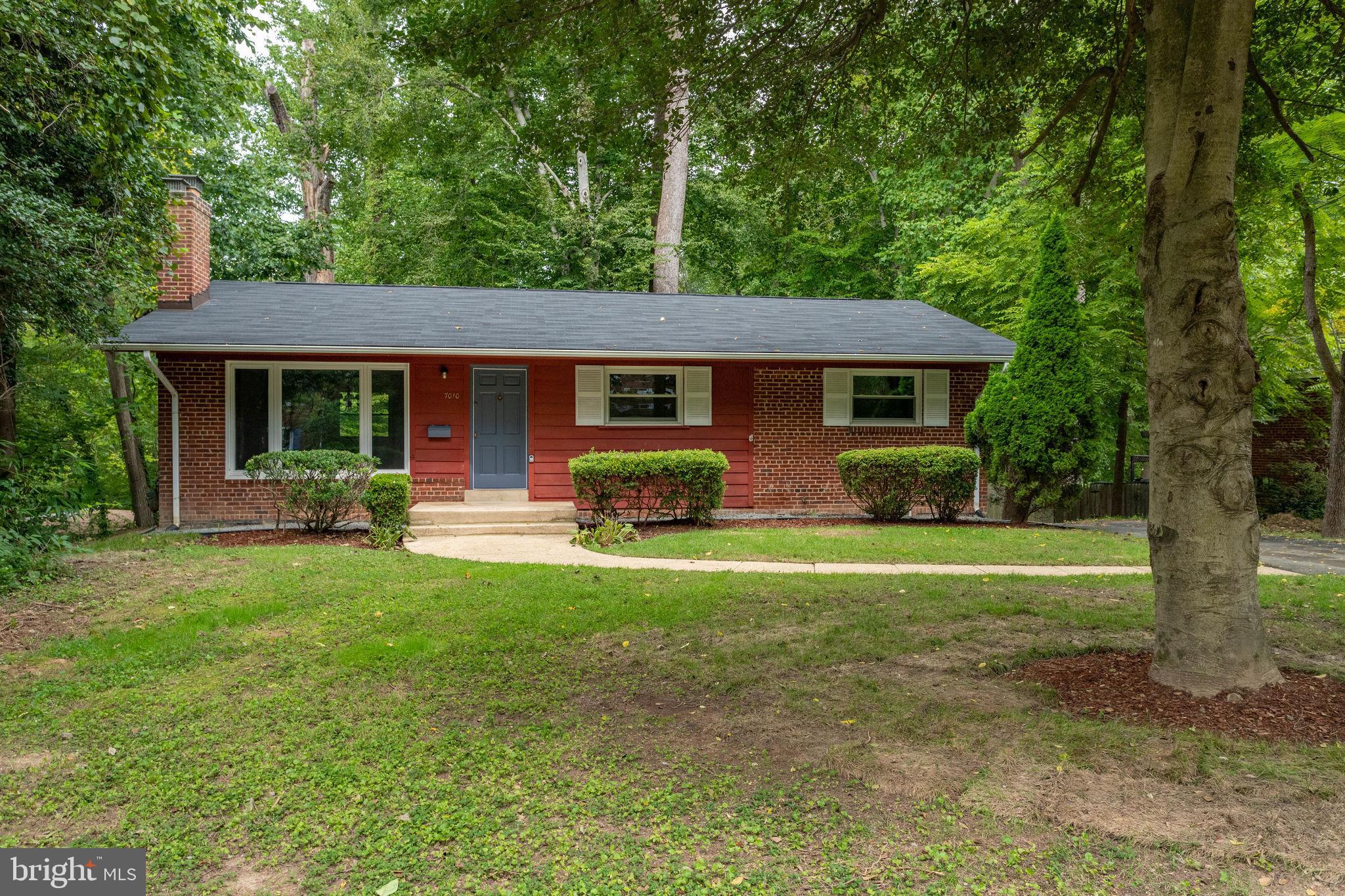 7010 Raleigh Road Annandale, VA 22003 - Photo 5 of 69