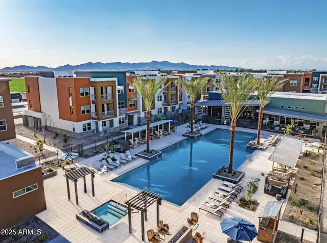 $1,325 | 17445 West Lower Buckeye Road, Unit A2, Goodyear, AZ 85338