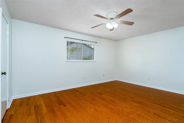 $2,400 | 11602 Jaycreek Drive, Houston, TX 77070